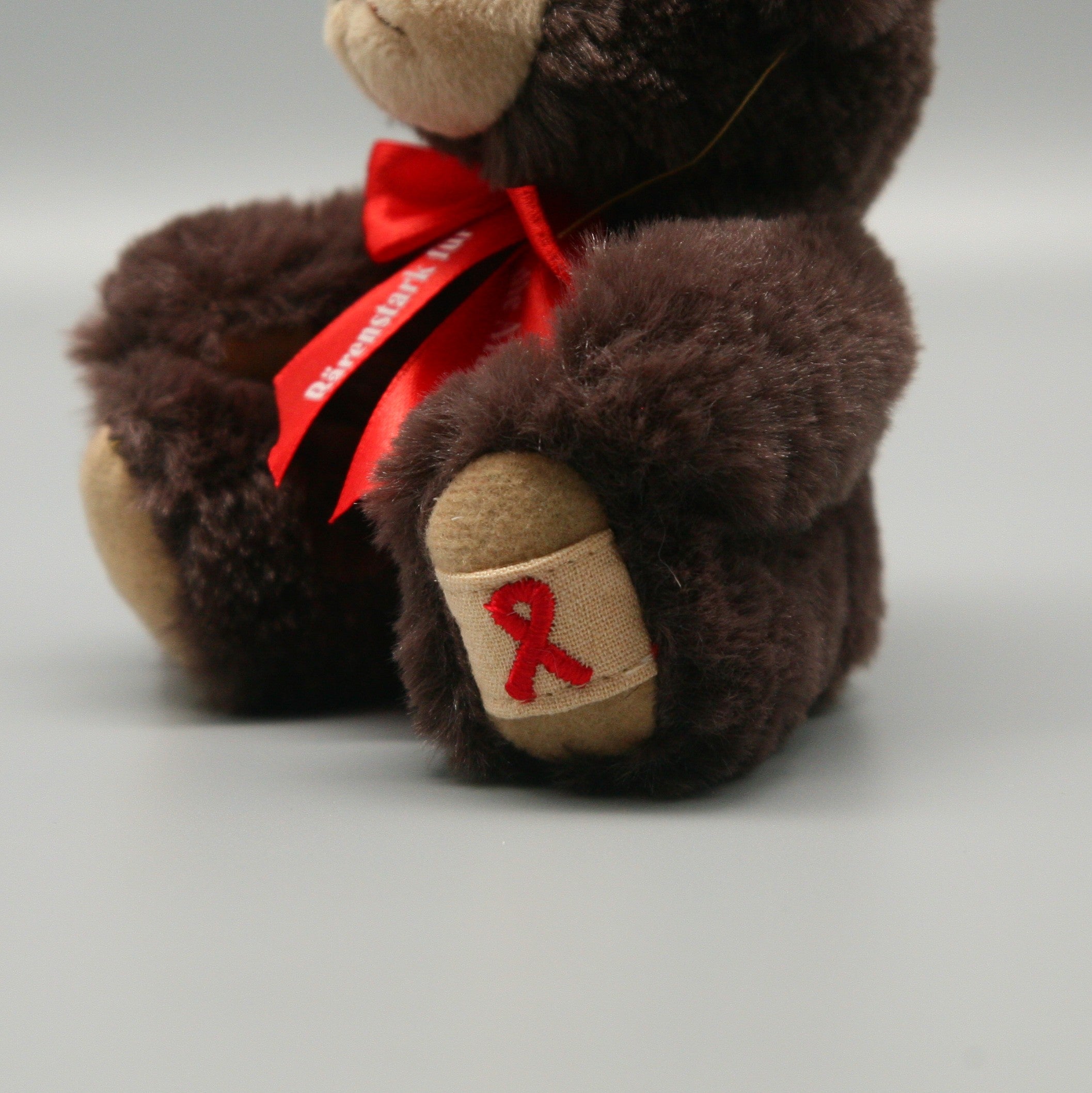 AIDS Teddy Bär - pridemerch.mom - Team Behinderte im Queer Cities e.V.