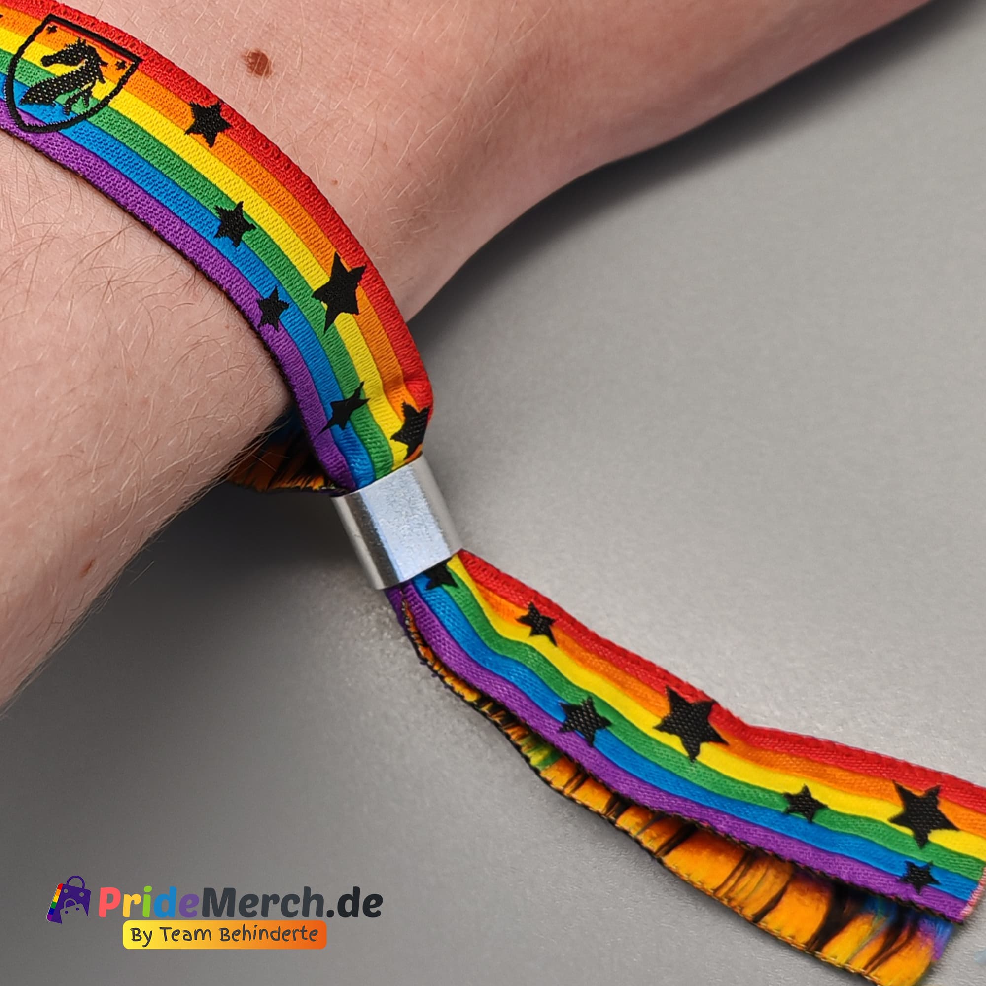 Pride-Armband des CSD Verden 🌈 (Stoffarmband) - pridemerch.mom - Team Behinderte im Queer Cities e.V.