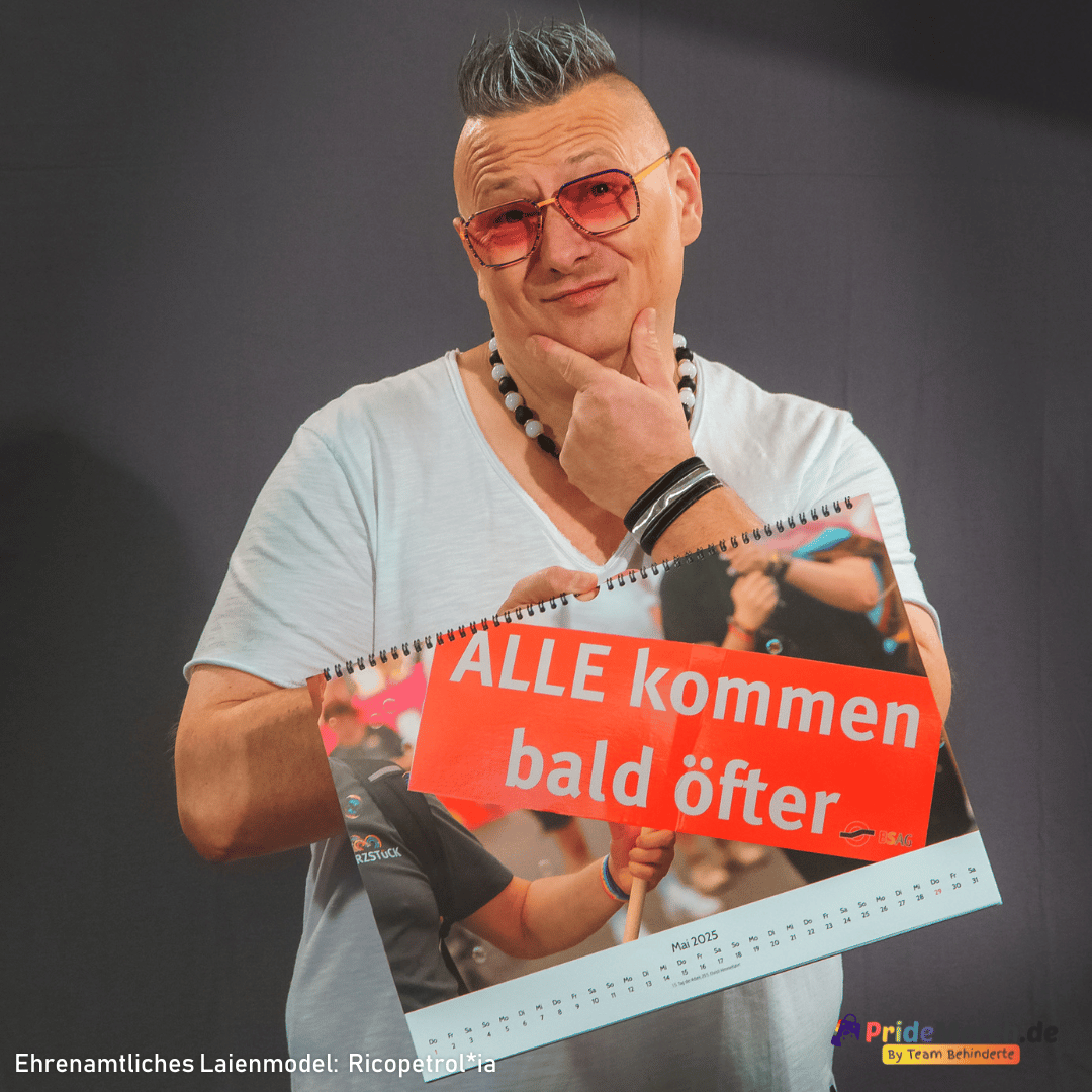 Pride Kalender 2025 vom CSD Bremen - pridemerch.mom - Team Behinderte im Queer Cities e.V.